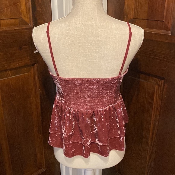 American Eagle Crushed Velour Layer Hem Crop Top NWT - Picture 4 of 8